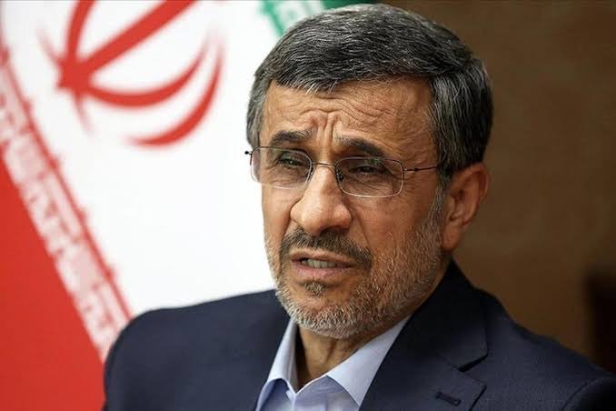 Iqra_khan804's tweet photo. Mahmoud Ahmadinejad🚨
"اگر ایٹمی طاقت بری ہے تو امریکہ کے پاس کیوں ہے؟ اور اگر یہ اچھی ہے تو ایران کے پاس کیوں نہیں ہونی چاہیے؟" https://t.co/7kKD9cK8XJ