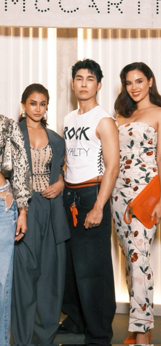 mew_mew910221's tweet image. 이번 마닐라 스케 너무 좋았다🫠🫠🫠

MEW HM PHILIPPINES

#StellaMcCartneyHMxMEW
#StellaMcCartneyHM
#HM #HMThailand 
#HMThailandxMEW
#MewSuppasit
@MSuppasit @hm