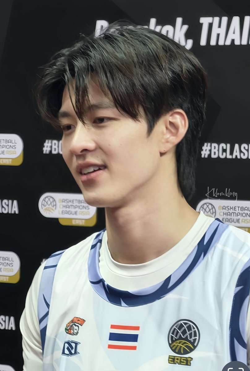 khun klomkling tweet media