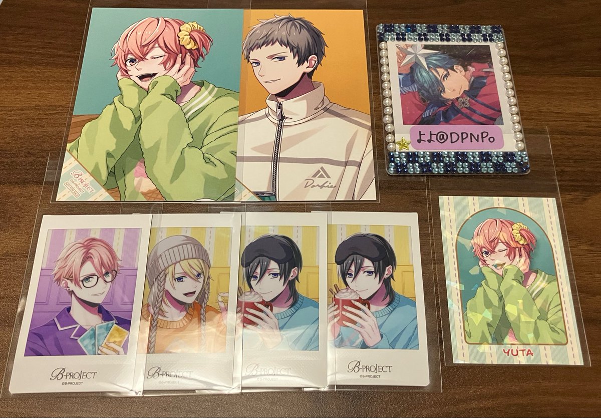 DPNPo's tweet photo. 【交換】B-PROJECT Bプロ Private Room 特典 ブロマイド エポス チェキ ホログラムステッカー

【譲】エポス 増長 唯月 遙日 不動 殿
        ブロマイド 阿修 殿
        チェキ 増長 唯月 遙日
        ステッカー 阿修

【求】愛染

郵送。お気軽にお声掛けください。よろしくお願いいたします◎ https://t.co/JboVMsbkjd