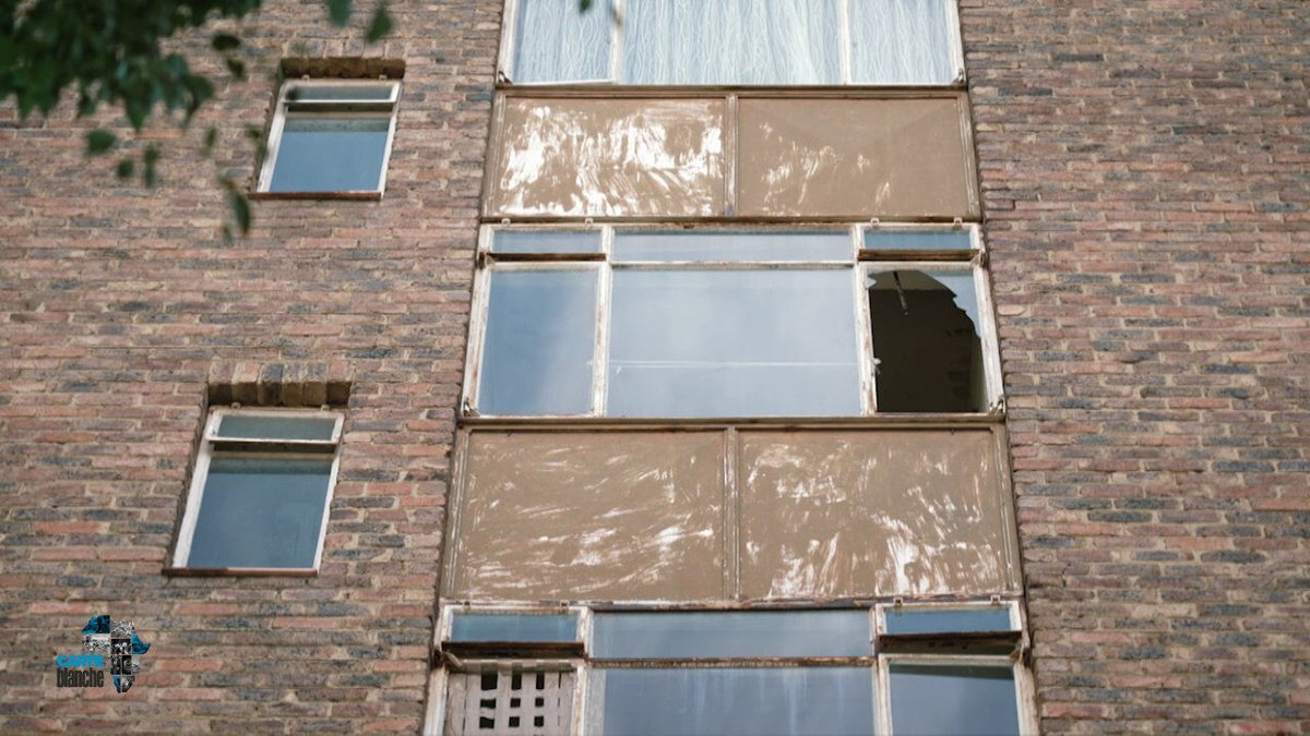 carteblanchetv's tweet image. Broken homes, sewage leaks, and no security. This is how our most vulnerable are living. With government-run housing in decline, we ask: where is the city? Join #CarteBlanche this Sunday at 7pm on @MNet channel 101, and @DStv Stream.