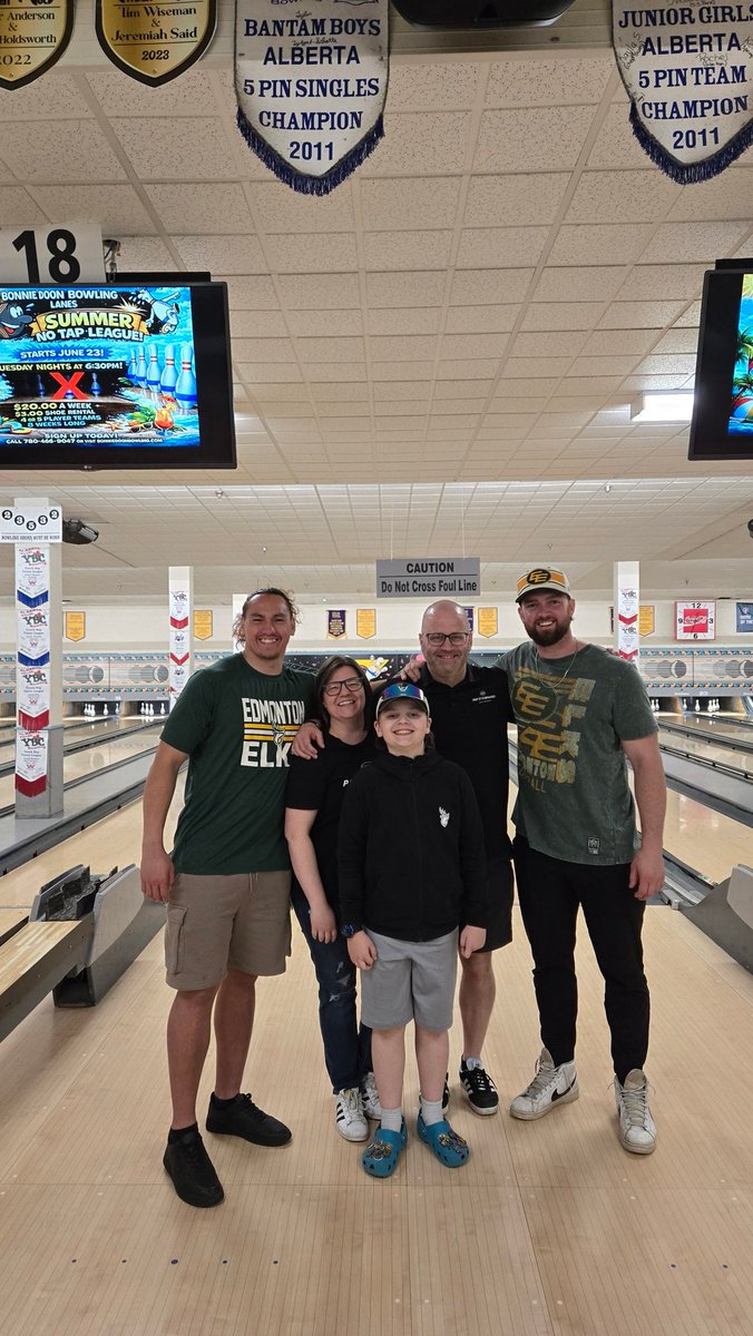 P4WFB's tweet photo. About last night...
What an amazing evening at our 4th annual Family Fun Bowl Fundraiser! Special thanks to Jacob Plamondon and @Emauga22 for making the night so memorable. And to the @GoElks , we are forever grateful for your support. 🙏🏈 https://t.co/4B12YiSRmr