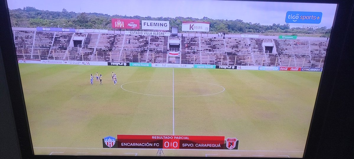 Que bomba cayó sobre la cancha de encarnación? Que iba a tener dos pisos jajaka