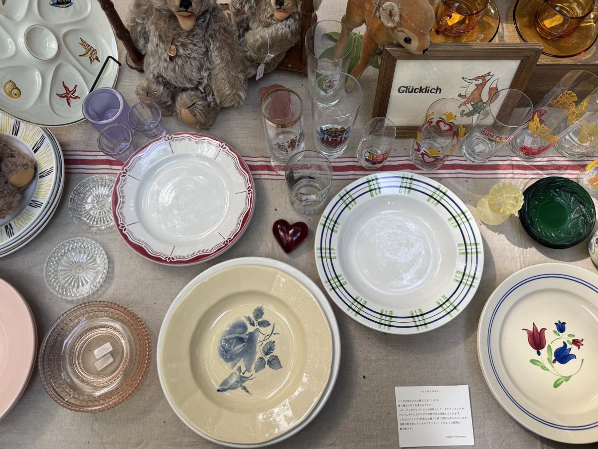 a16ny_'s tweet photo. 【蚤の市記録】

🎪丸の内antique market🎪
🥀5/2〜4
📍東京駅 https://t.co/j01CBg0iCB