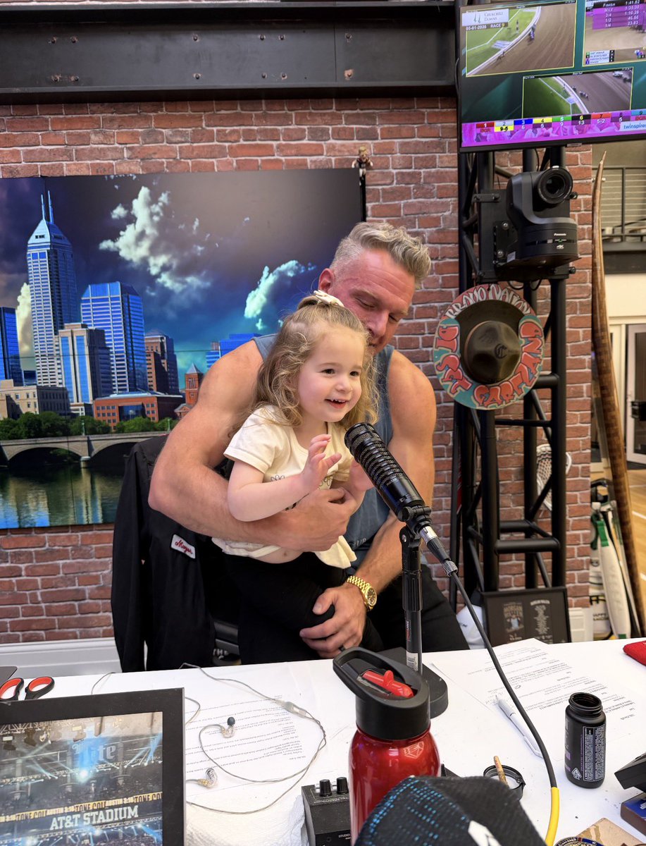 Pat McAfee tweet media