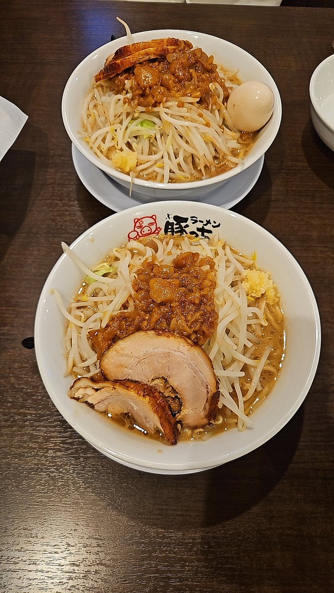 ら tweet media