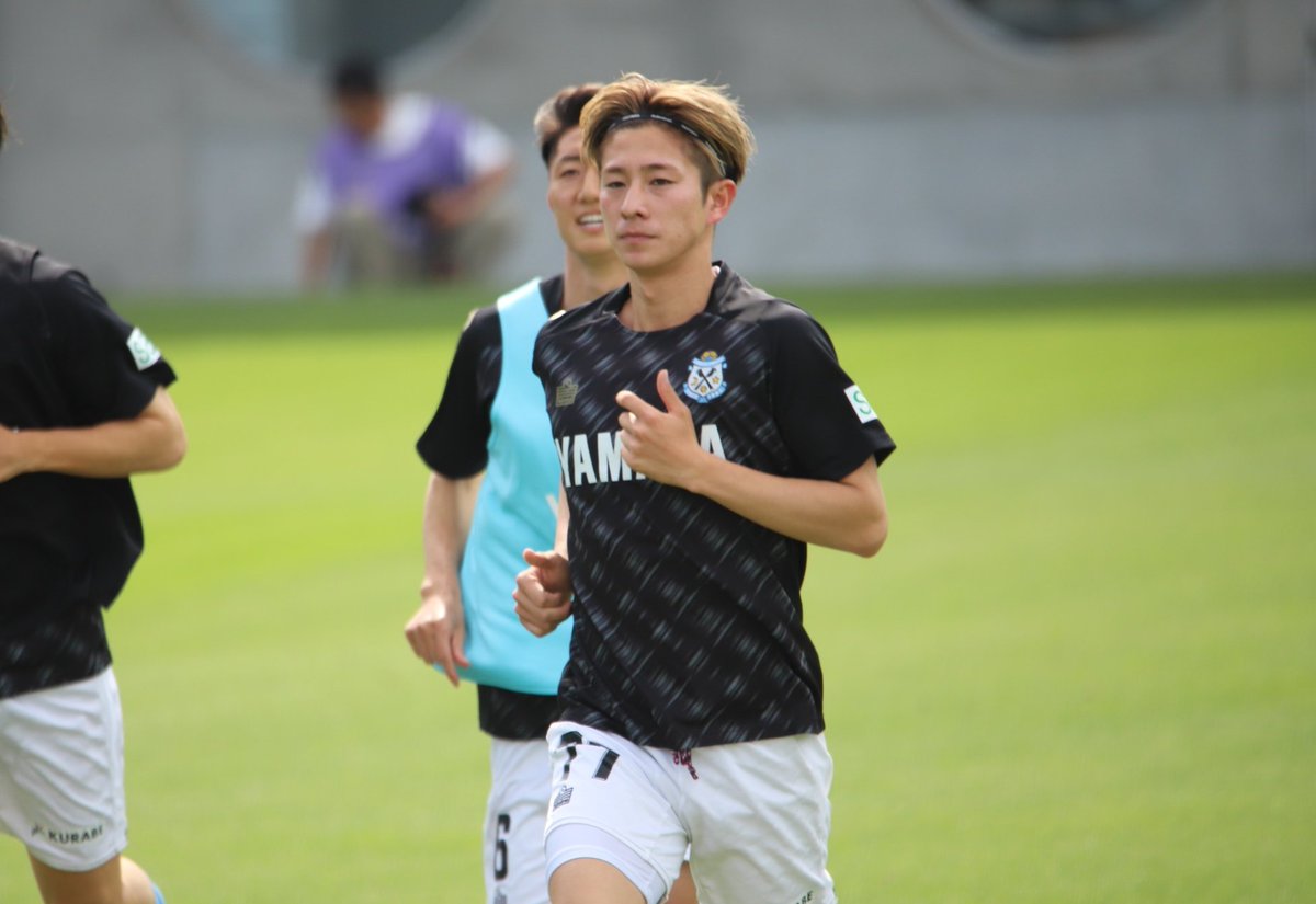 テン10 tweet media