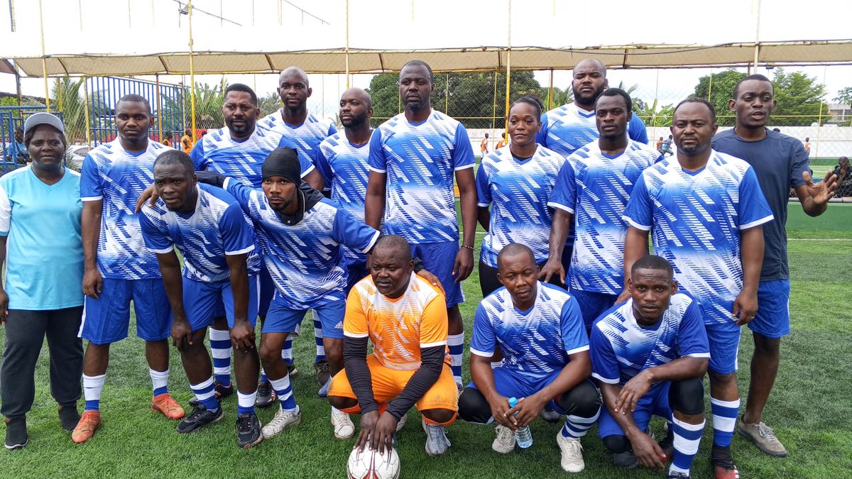 contactdgpro's tweet photo. La Direction Générale de la Prospective à participé avec l'ensemble du Ministère de la Planification et de la Prospective à la célébration du travail.
Ainsi le personnel a défilé, joué au football, fait du fitness et clôturé ce Premier mai par un Repas Avec Madame la Ministre https://t.co/eji6r1yJfC