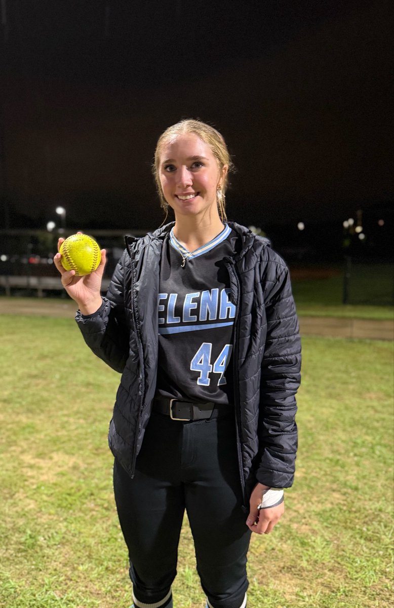 MacieBrashears4's tweet photo. ✅ Home Run #14 🥎💣
@coach_jenny2 @rockello24 @Bolts2028 @HelenaHSSports @HelenaCityNews @helms_wes @CamWoodBats @KyleParmley @shelbycreporter @andrewtsimonson @SoftbalAmerica @ExtraInningSB @LineDsoftball @MaxPreps https://t.co/3AEq0Qit0l