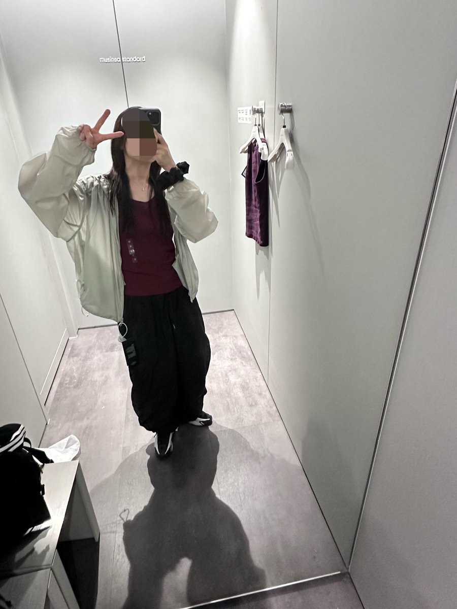 닌 (@nyiinim) on Twitter photo 