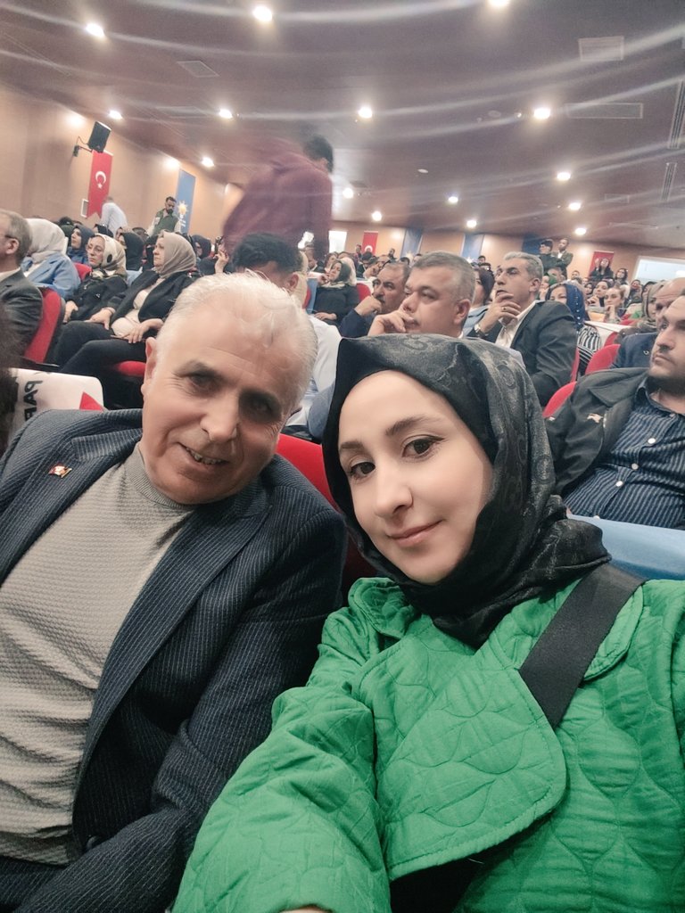 Feyza Bay tweet media