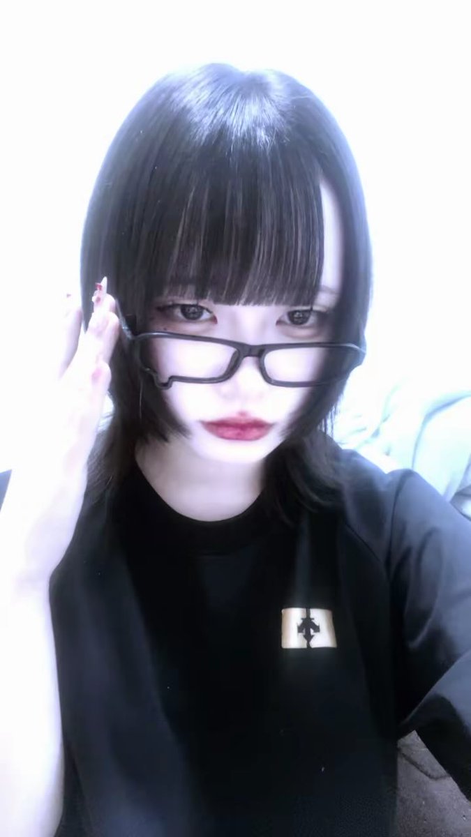 あい tweet media