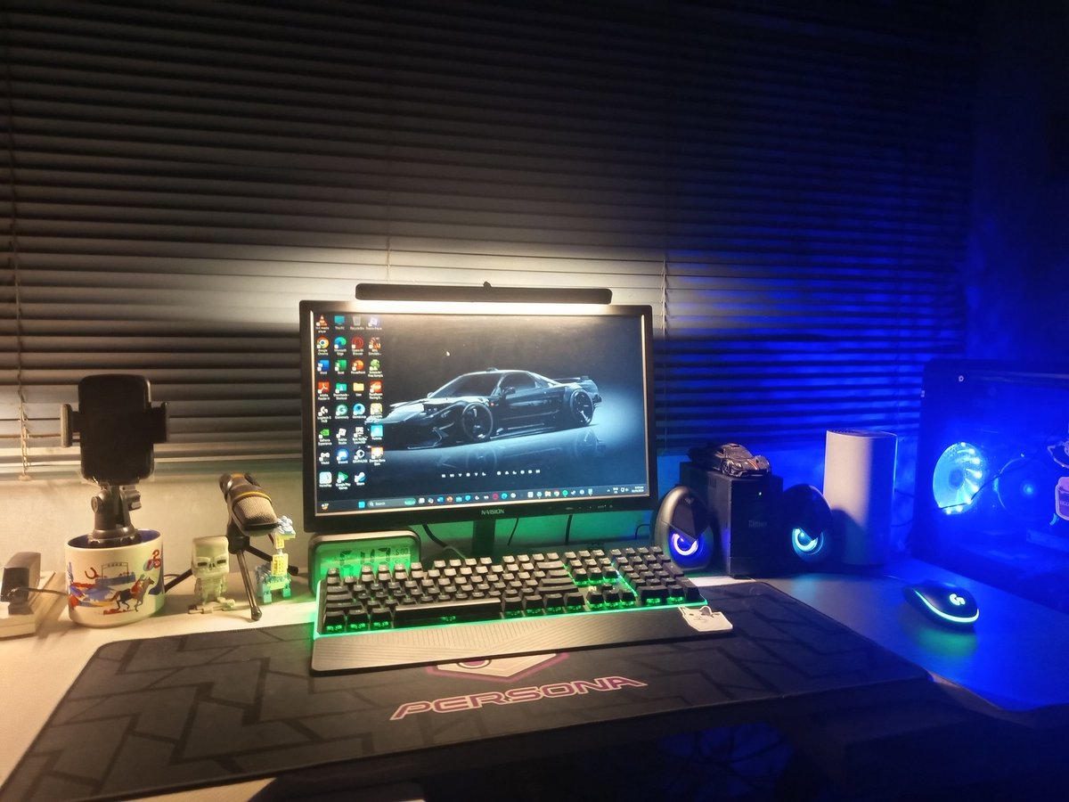 WTR8887's tweet image. New setup!! ( New sound system )
#cool #pc #gaming