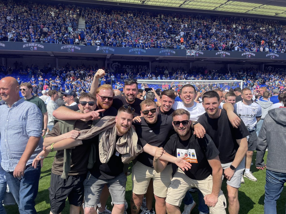ronnigla1's tweet photo. @MillwallFC have that shit cunts #ipswich #millwall #ipsmill #soft https://t.co/ngU2bQrHkZ