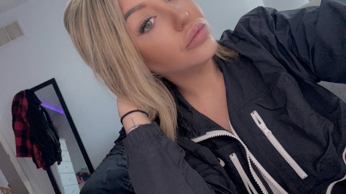 allybabyxoxoxoxooooo tweet media