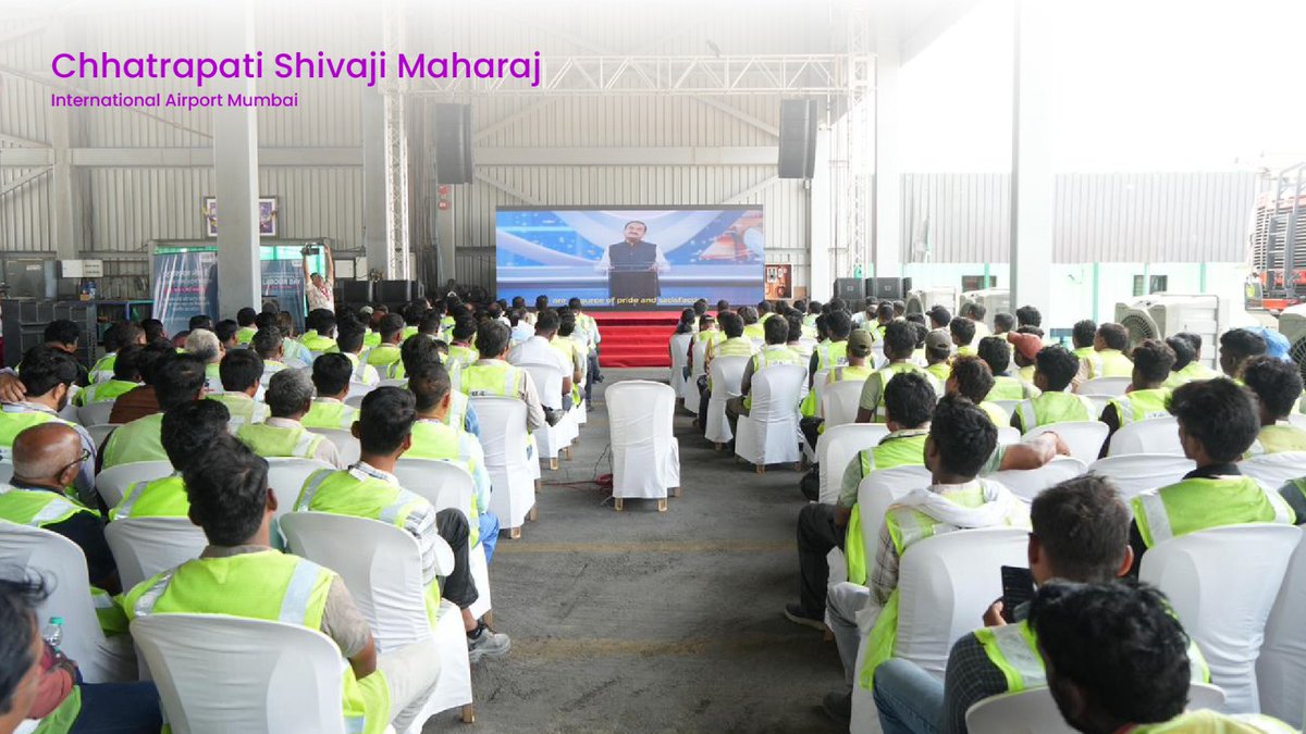 Mumbai Airport tweet media