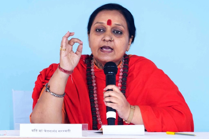 Hindu Janajagruti Samiti offers its most humble and heartfelt tributes to Mahant Yati Maa Chetananand Saraswati ji, Head of Dasna’s Siddhapeeth Shivshakti Dham. 🚩

A fierce protector of Dharma, she worked tirelessly with Hindu Janajagruti Samiti to safeguard Hindu daughters and