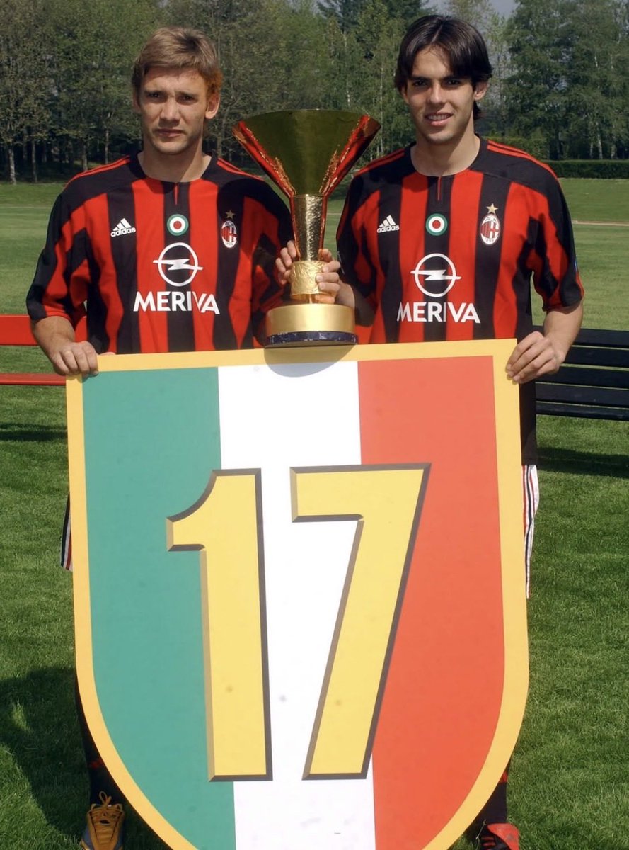 alaimofootball's tweet photo. 🔴⚫️Se cumplen 22 años de la obtención del Scudetto número 17. Victoria 1-0 vs Roma y campeones🏆

El primer equipo que me enamoró de verdad. https://t.co/2cx6idiHie