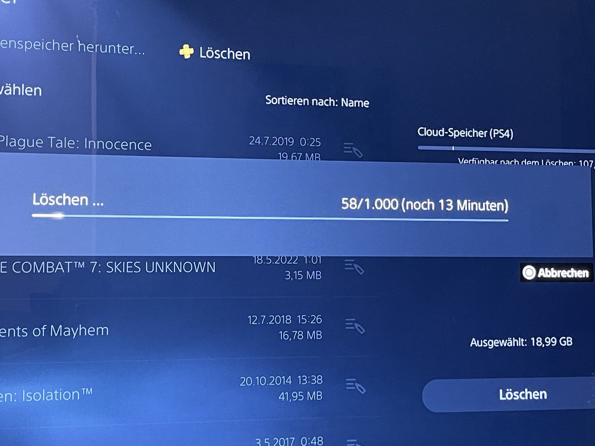 ghostpictures's tweet image. DAS SCHLIMMSTE AN DER #PLAYSTATION 
Ab 1000 save files laden keine #PS4 games mehr hoch. 🤢🤮 Trotz Platz in der Cloud.
#ps5