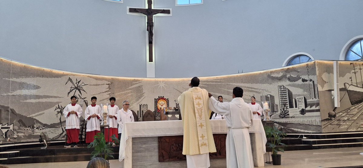 Brazilian Catholic Aesthetics tweet media