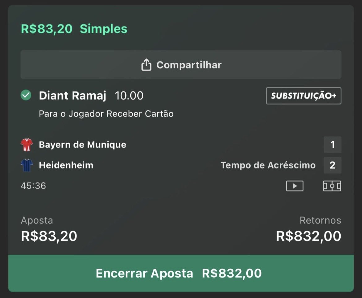 LucaasCordeiroo's tweet photo. @bernardo_sneto Carvão no goleiro meu cria https://t.co/2CrKRg6I4R