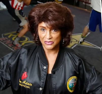 ib_tv_boxing's tweet photo. Gwen Farrell Adair passed away at the age of 93 on April 30. An American actress and boxing referee; she was one of the first women boxing referees to officiate a world title fight. Our prayers and condolences go out to her loved ones.
#FightFans #SweetScience #BoxingLife #Boxing