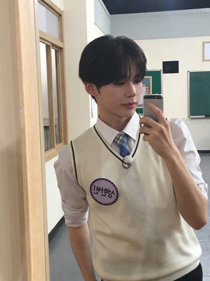 shbpics's tweet photo. sunghan._.bin instagram update https://t.co/bRbunxgwnA