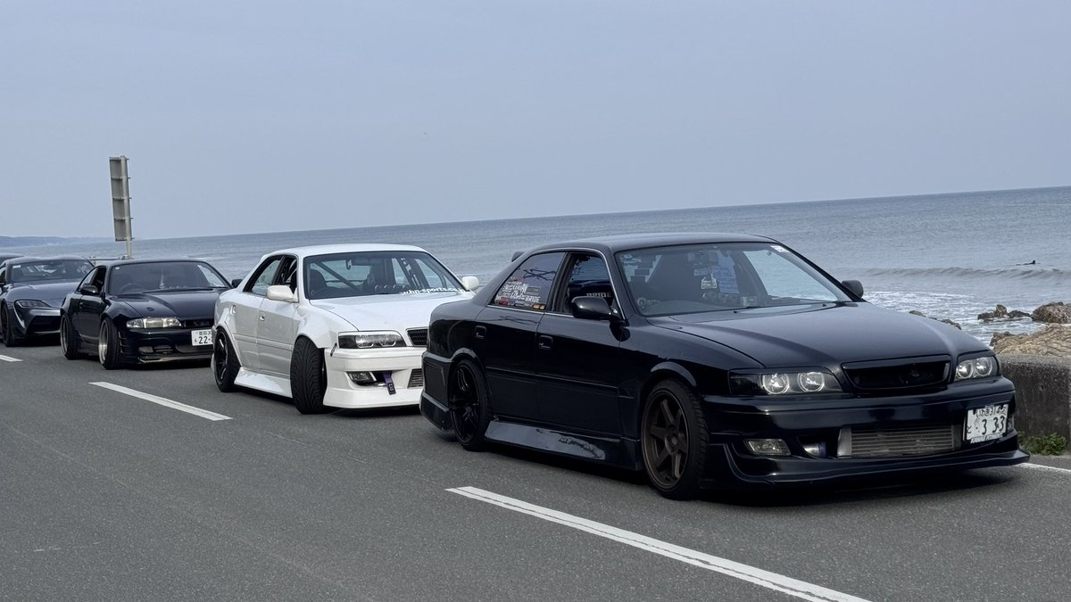 越 野 tweet media
