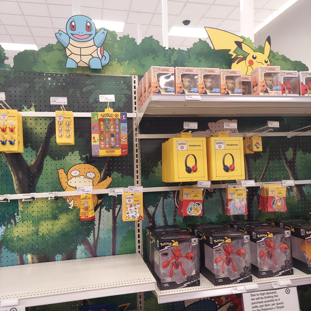 Megami33's tweet image. Fun early morning with my Pokey bud, Rachel! Got a few goodies, including the sweater I wanted! Then we got some food &amp;amp; starter drinks at iHop (not really, but they look like em). Thanks to the Target employees for being so nice! O^_^O #Pokémon #HappySaturday