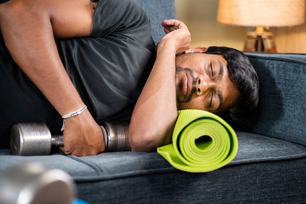 UniteMattress's tweet image. One simple way to improve your performance as an #athlete is: sleep! The quality and amount of #sleep athletes get is often the key to winning. If sleep is cut short, the body doesn’t have time to #repair #memory, consolidate memory, and release #hormones uniquesleep.ca/tailored-mattr…