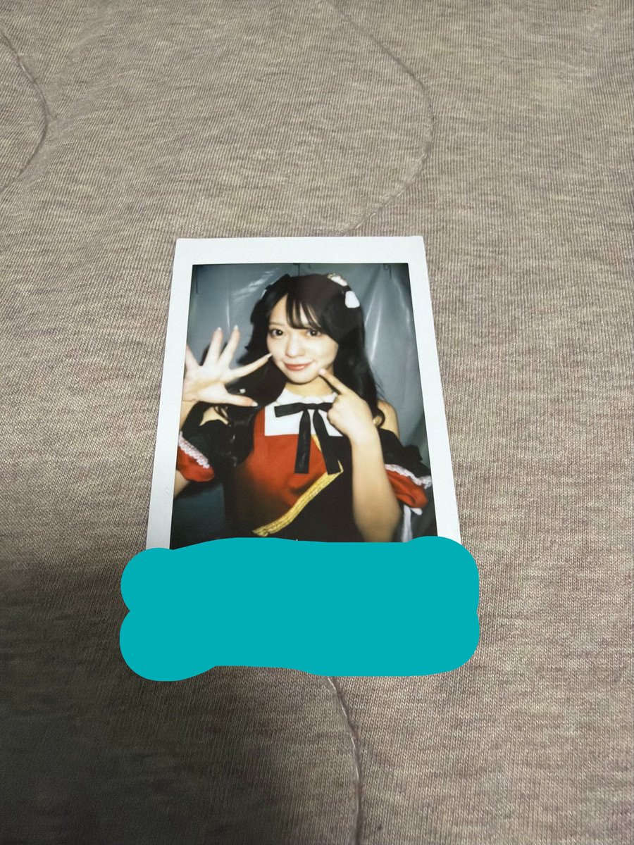 つきたん tweet media