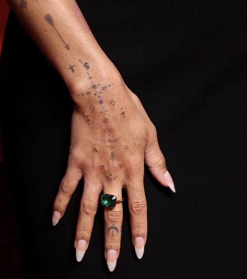 pinkglitterie's tweet photo. Hand tats https://t.co/pIrPvkdK6I