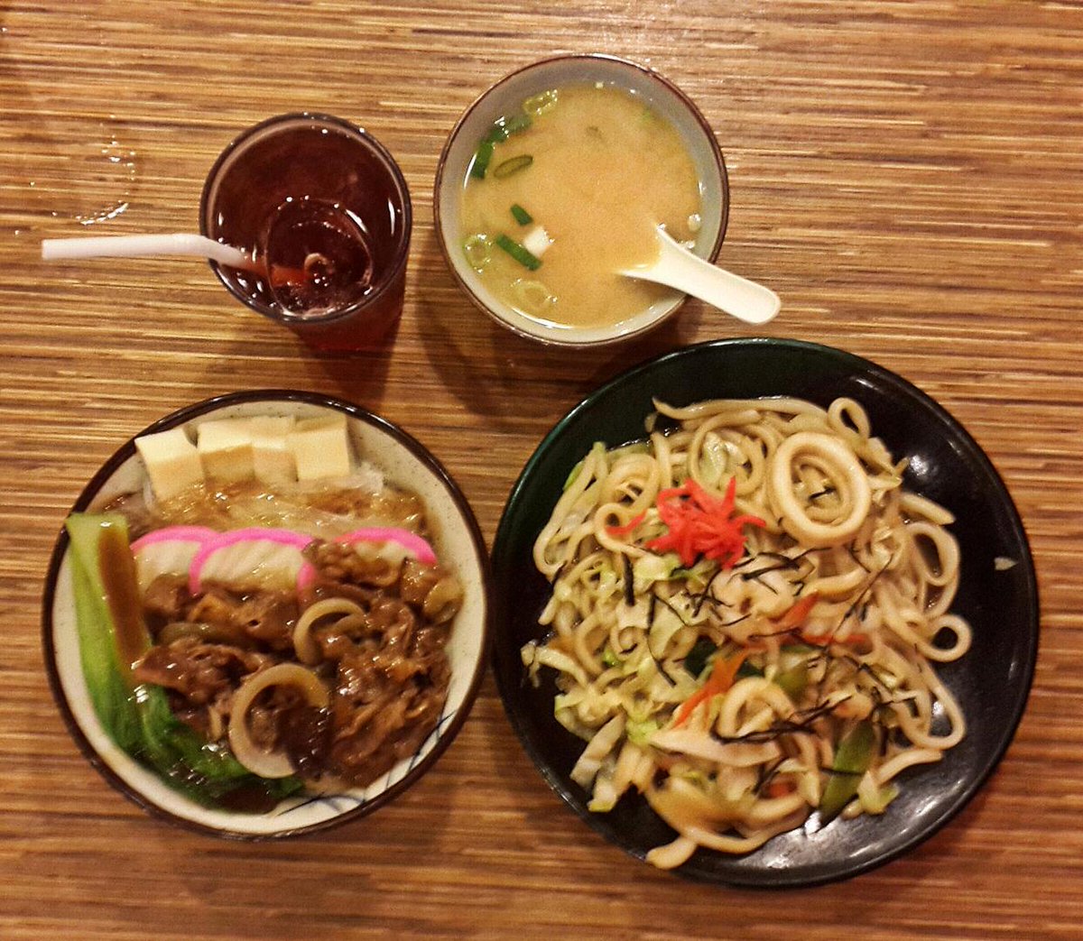 homevsfastfood's tweet image. [i ate] udon &amp;amp; tofu
#udon #tofu #noodles #comfortfood #eatwell #homecooking #food #recipes #foodpic #foodie #foodlover #cooking #hungry #goodfood #homecookingvsfastfood