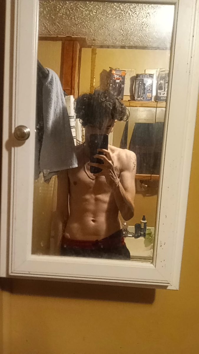 notyourmanz22's tweet photo. @acaciamakayla_ Can I dm you?😏 https://t.co/DRQo5erqBN