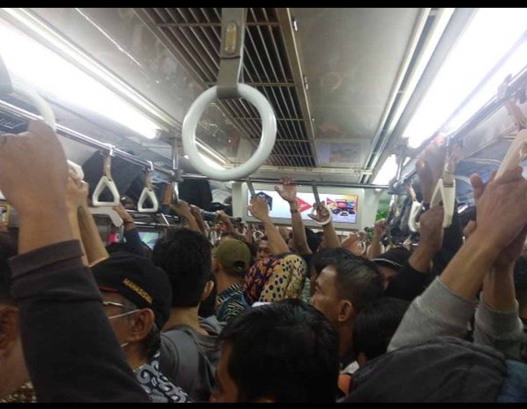 Hidup sebagai +62 tweet media