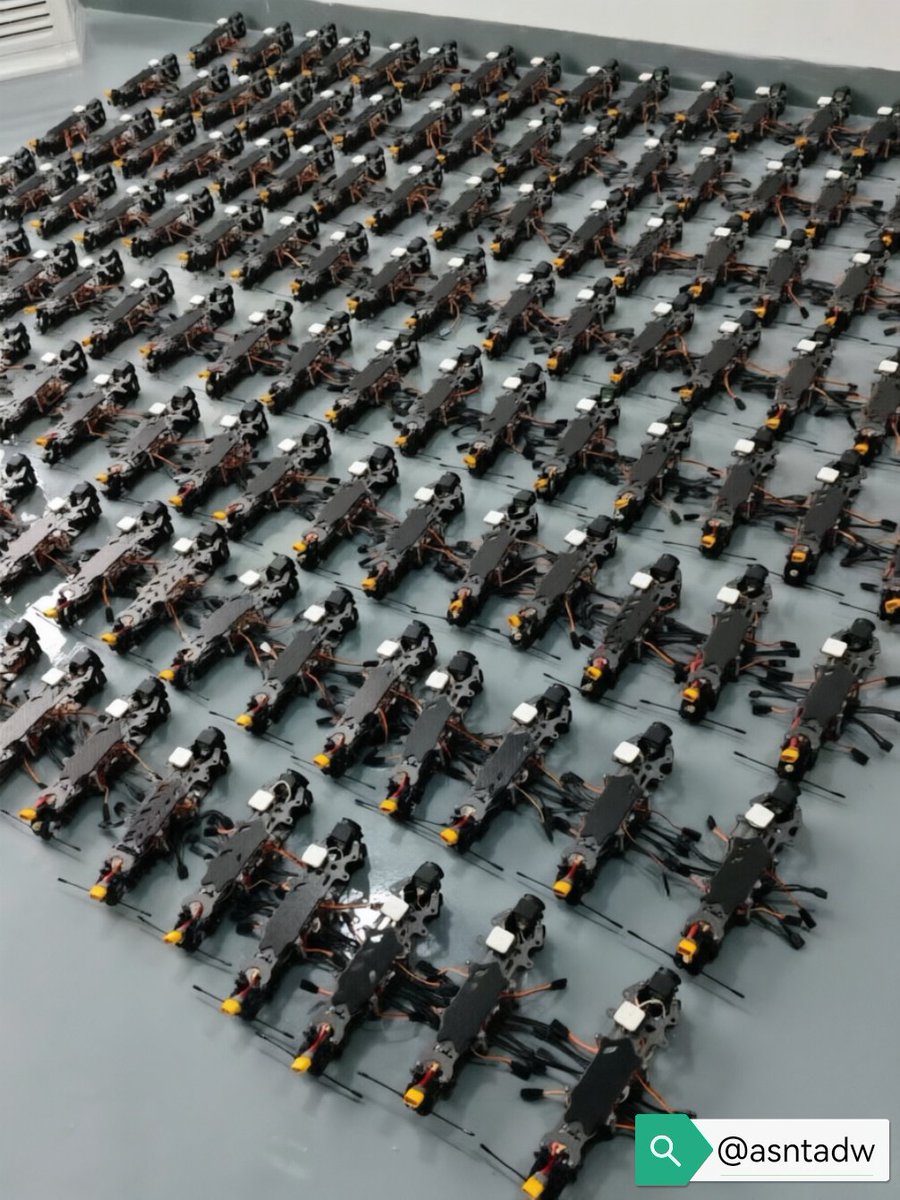 asntadw's tweet photo. 7-inch 10 inch 13 inch 15 inch FPV crossing machine drone wholesale customization 5.8G, 1.2G, 3.3G image transmission, professional assembly and debugging crossing machine 10 inch crossing machine https://t.co/QflYjYO6NZ