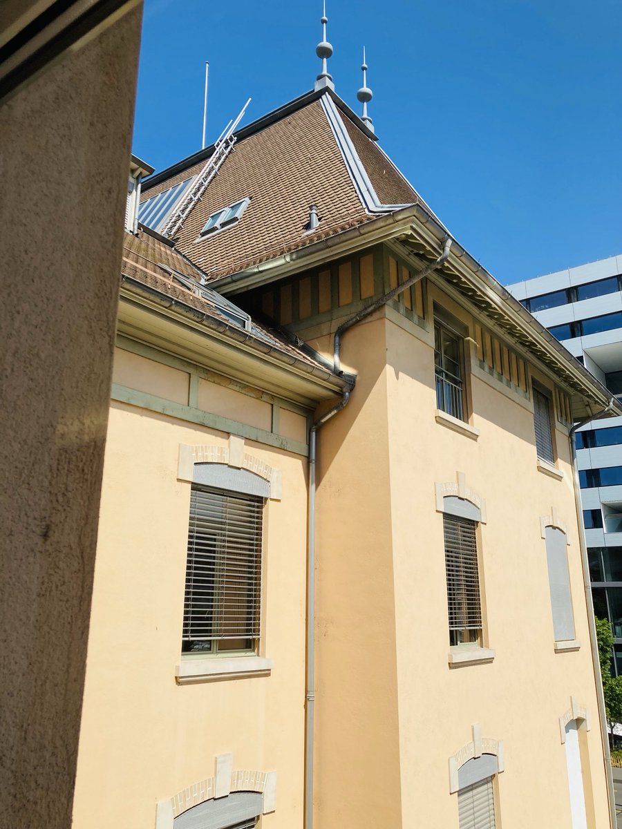 thesecretvoice4's tweet image. Quand les facades se colorent de #soleil.. eclatantes sous le soleil de #midi.. on se croirait DANS le midi… ;) #theSecret ! #dijessTrends lives 30avril 2026