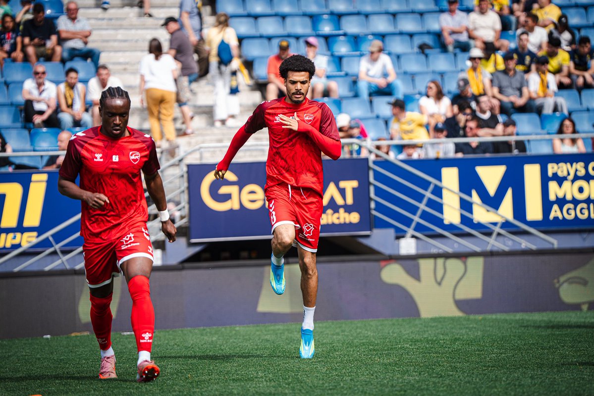Valenciennes FC 🦢 tweet media
