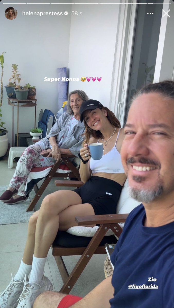 LaSappi3's tweet photo. 🥹🥲…che bella sorpresa…
Sorrisoni che riempiono il cuore😌
✨🪄
#Helevier
#Prestinez https://t.co/9XgC163zAI