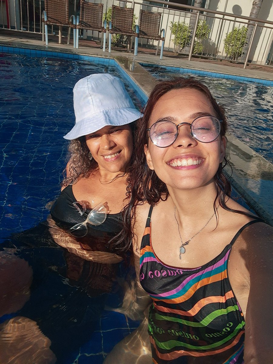 juliana tweet media