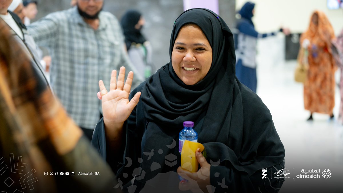 Almasiah_SA's tweet image. With heartfelt warmth, #Almasiah welcomed the first group of pilgrims from Sudan in the Prophet’s city Madinah. An arrival filled with joy and a spirit of brotherhood.

Pilgrims of Sudan… #Welcome 🇸🇩🇸🇦

#Hajj2026