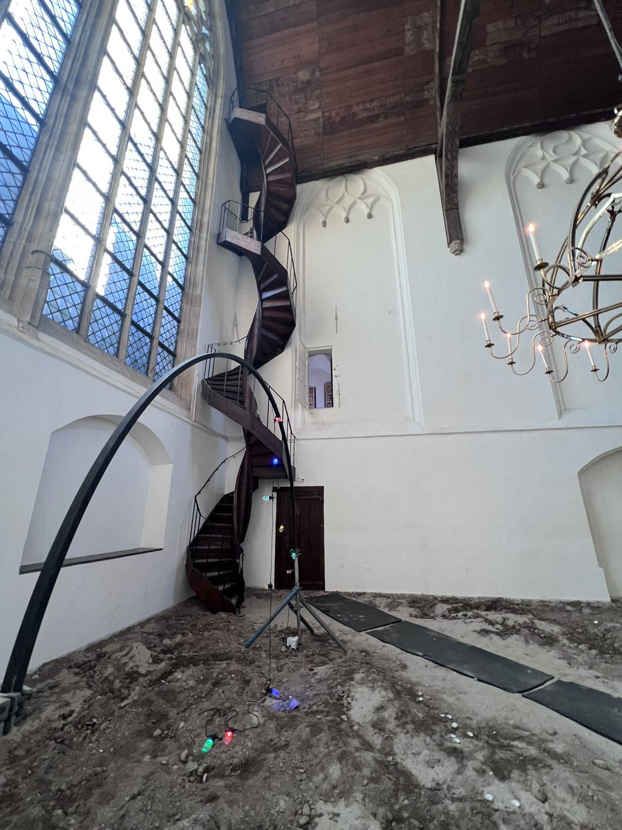 simsonliu's tweet photo. De oude kerk in #Amsterdam #oudekerkams https://t.co/5m6u3syHpL