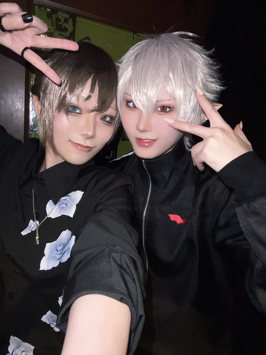モコ tweet media