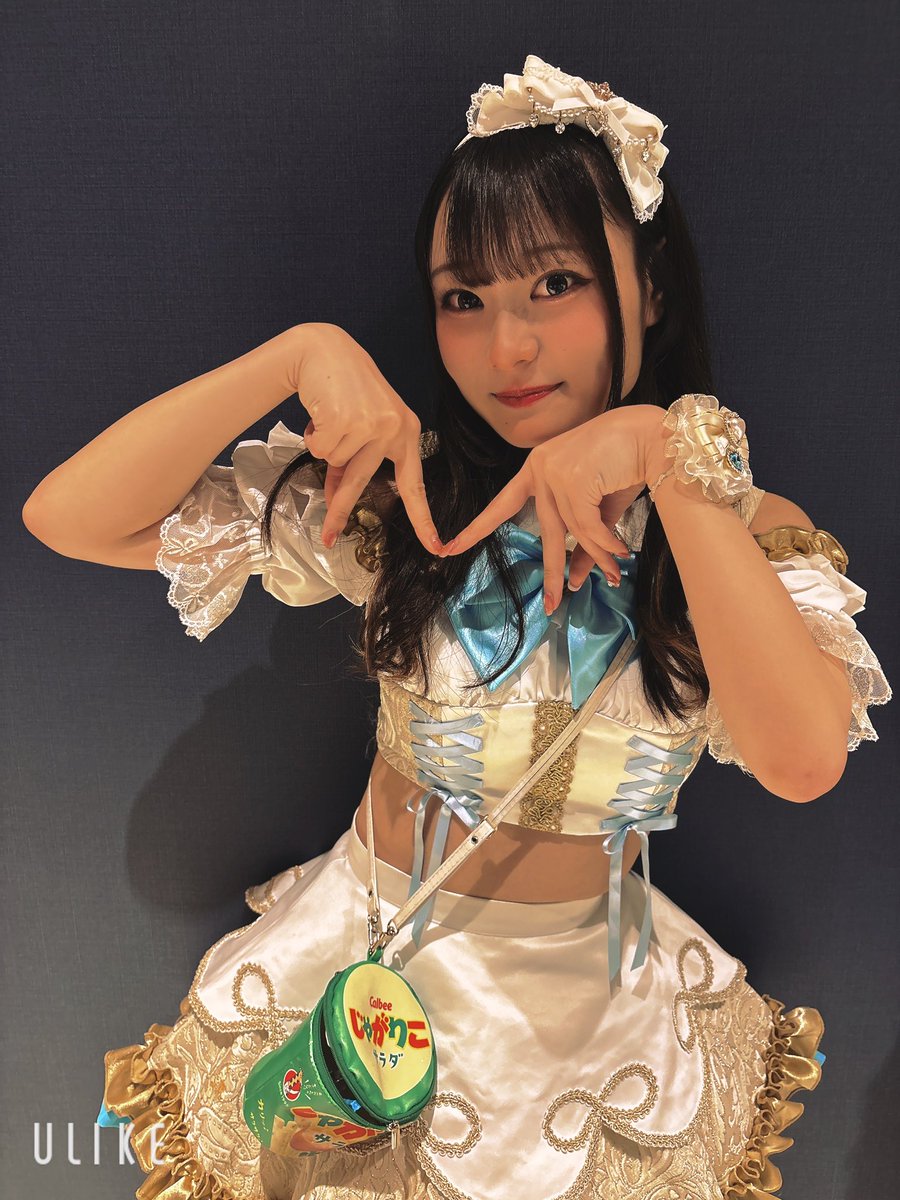 もともと tweet media