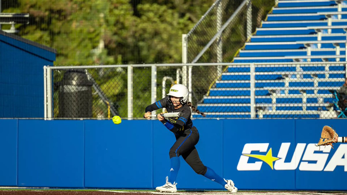 Cagey86's tweet photo. @AllieNank2025  batting .400 for the University of Delaware softball team, so far this season. A true freshman, Allie has hit safely in 35 of her team's games and has had multiple hits in 14 of those games. @SoftballLivHS https://t.co/DbFiPUGu8Y