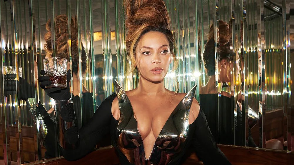 SpotifyBeyhive's tweet photo. .@Beyonce — Monthly Listeners
May 1, 2026

— 56,700,610 (+255,746) https://t.co/B9Kv8Nijbz