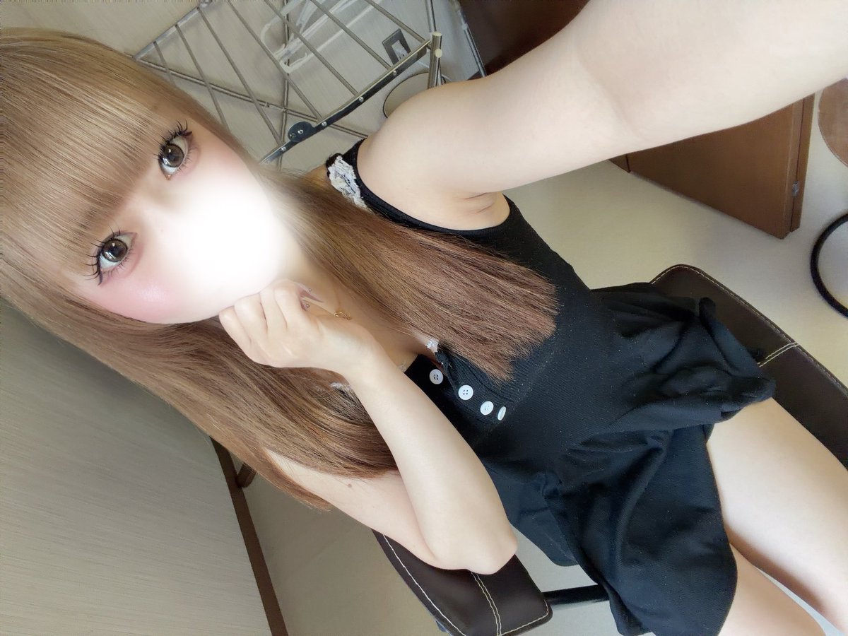 もえか tweet media