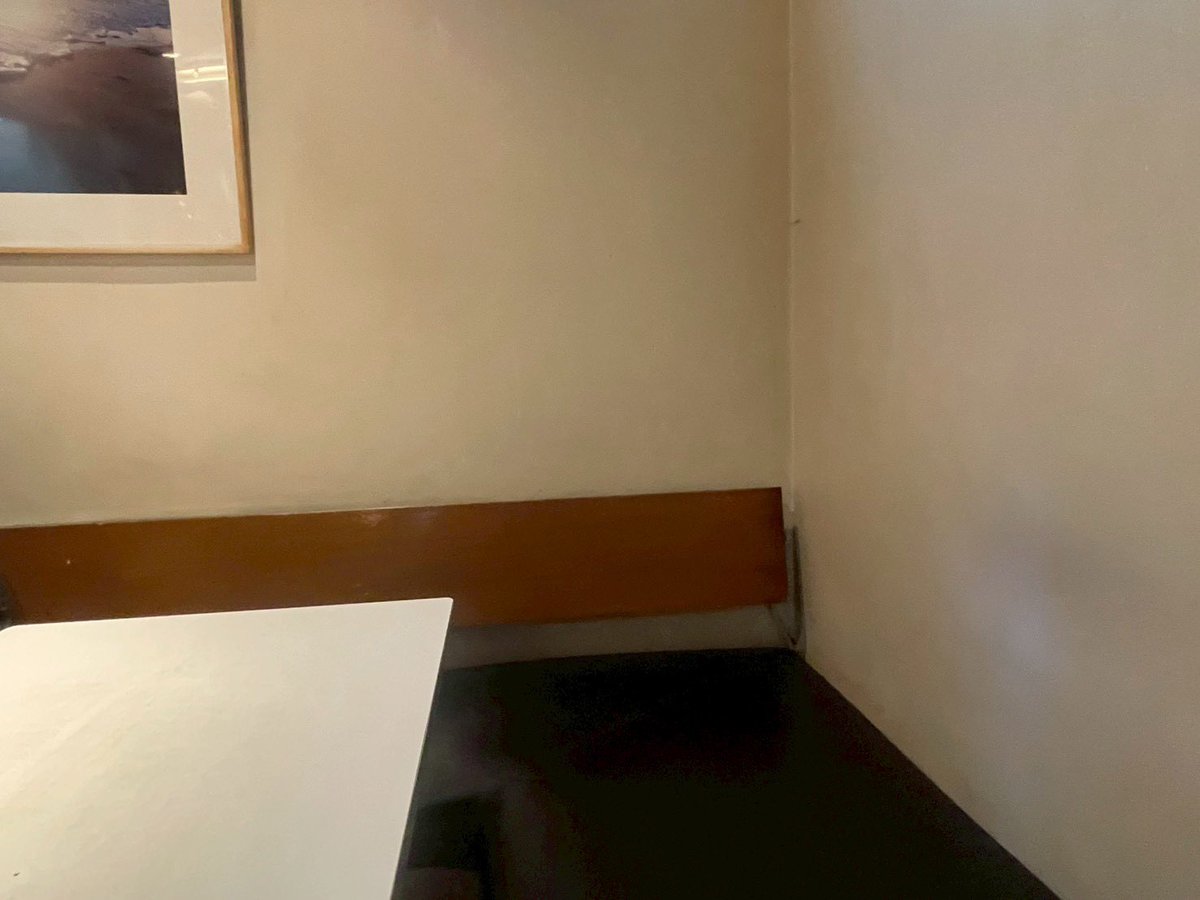 OORoooook's tweet photo. Toruが一番通ったレストラン
BOWERY KITCHEN🍽️
一時Ryotaは毎日通っていたらしい😆
最後の写真はとおるさんぽで
Toruが座ってた場所♡
#BOWERYKITCHEN https://t.co/3jHEEOBAtG