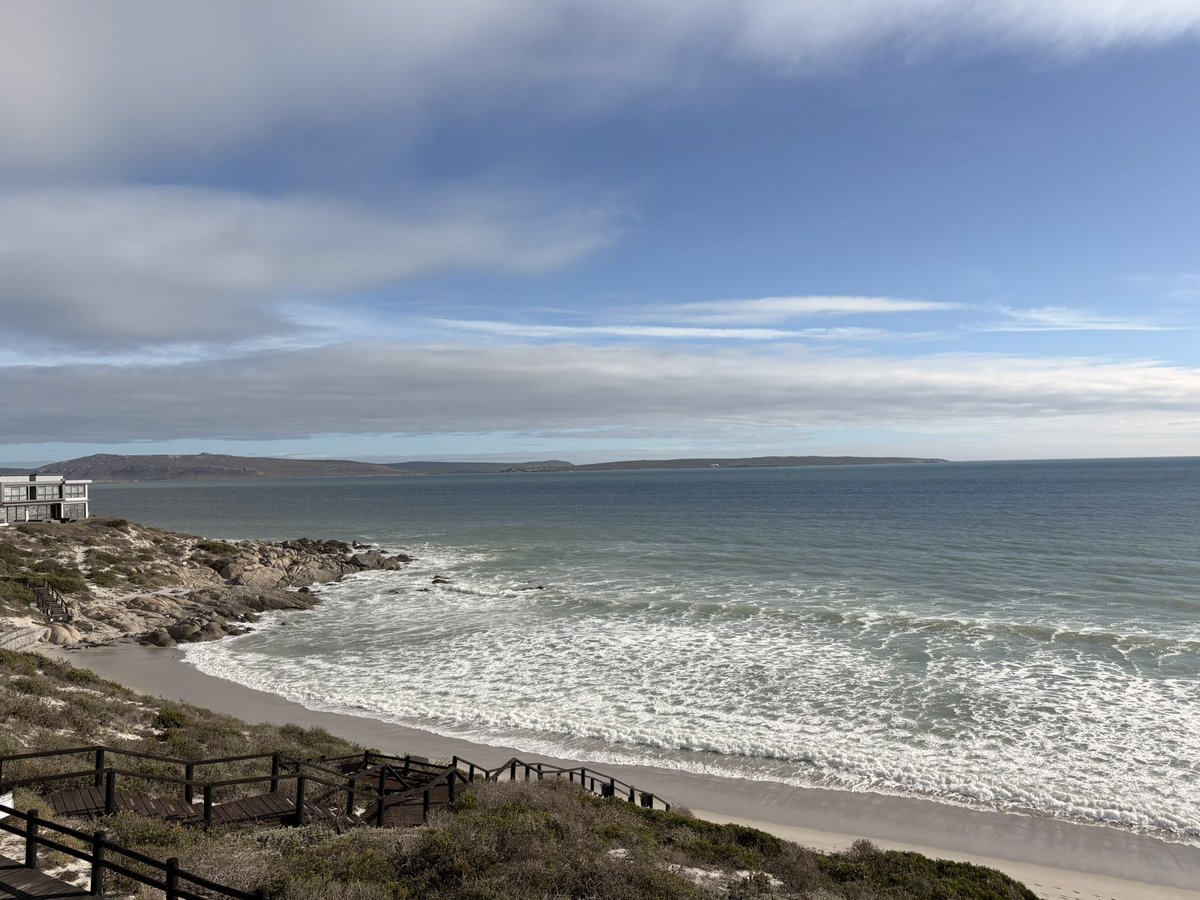 friedalloyd's tweet photo. Langebaan. #weskus https://t.co/O0CKJA7v6W