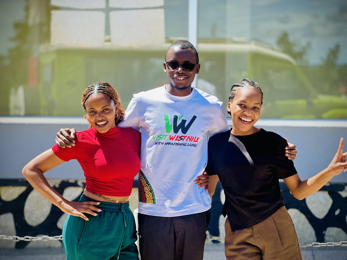 ᴛʀᴀᴠᴇʟ ꜱᴘᴇᴄɪᴀʟɪꜱᴛ 🇺🇬 tweet media